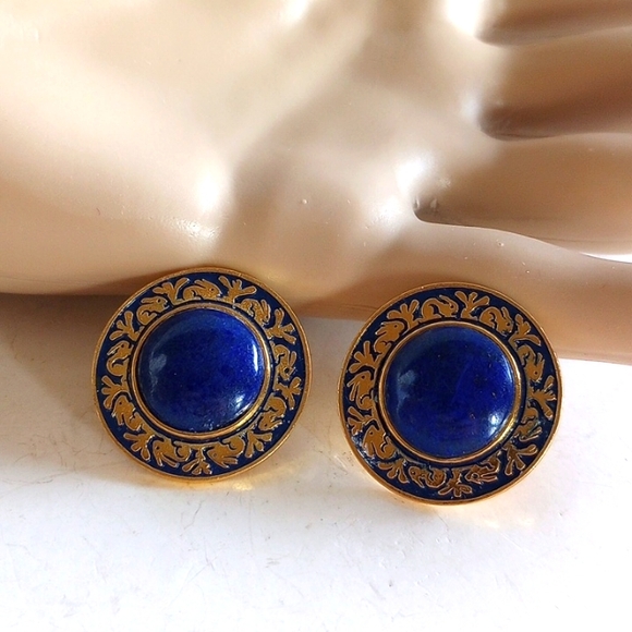 MFA MUSEUM OF FINE ARTS EARRINGS GOLD TONE BLUE STONES ENAMEL RABBITS - Picture 5 of 7